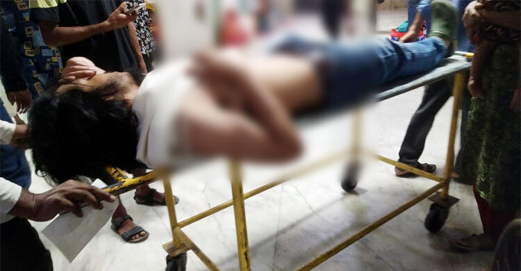নতুন ছাত্রসংগঠনের কমিটি নিয়ে হাতাহাতি, আহত ২ শিক্ষার্থী হাসপাতালে